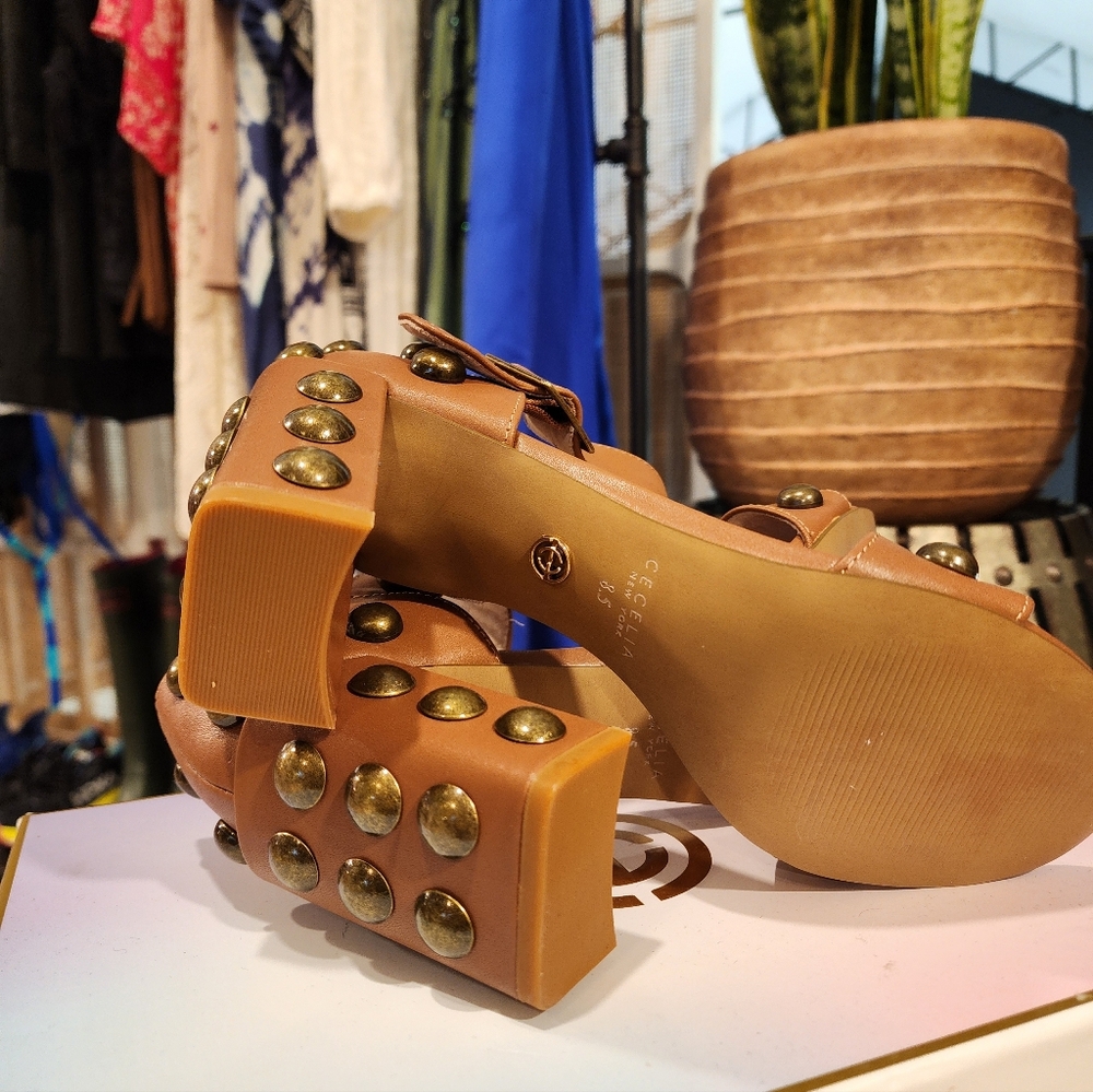 Cecelia Studded Block Sandals NEW - Picture 5 of 6